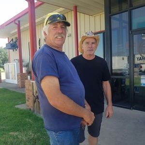 Meet your Posher, James czer